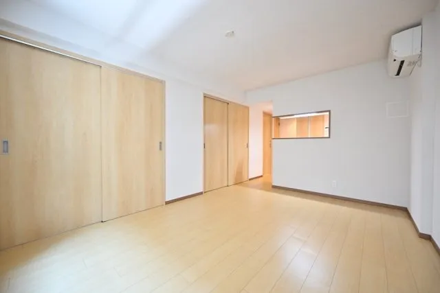 CENTRAL GARDEN RESIDENCE TOKYO - Interior - ["Flooring", "Floor", "Wood"]