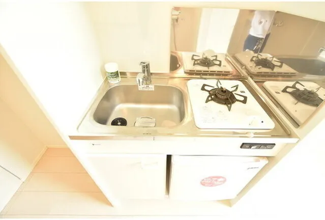 Arendelle - Interior - ["Apartment", "Major appliance", "Plumbing fixture"]