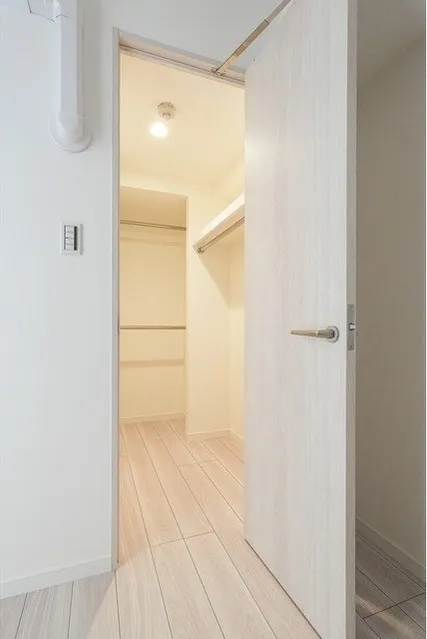 Comforia Liv Bunkyo Gokokuji - Interior - ["Flooring", "Wood", "Floor"]