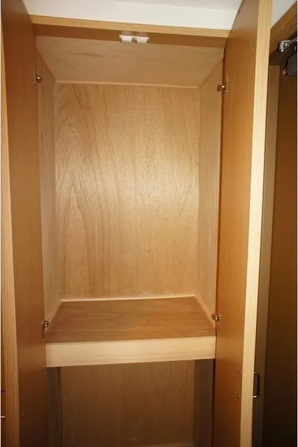 Sereno Shinagawa - Interior - ["Wood", "Fixture", "Door"]