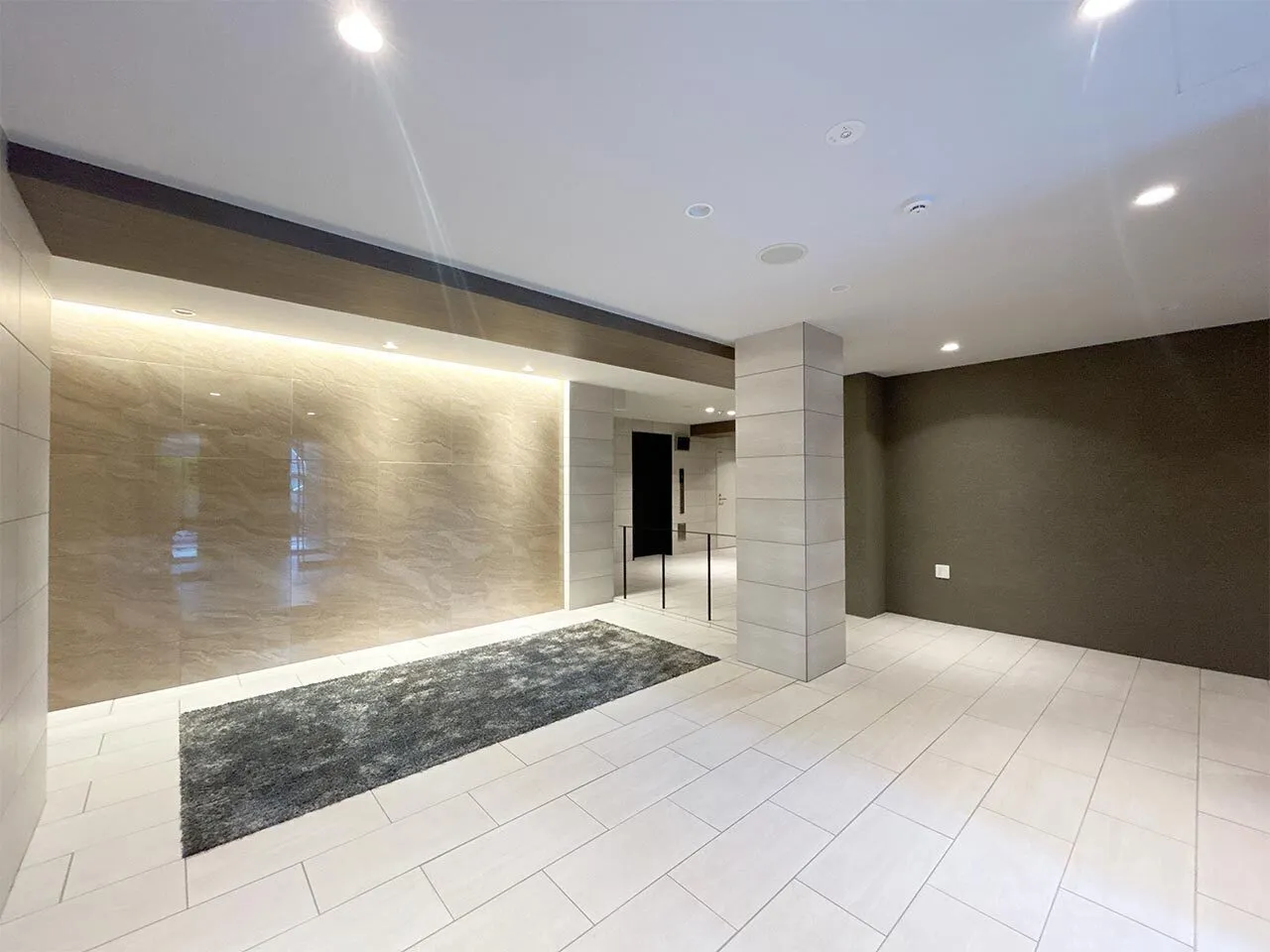 Mynavi STAY Neo Vista Asakusa Tawaramachi - Exterior - ["Flooring", "Floor", "Ceiling"]