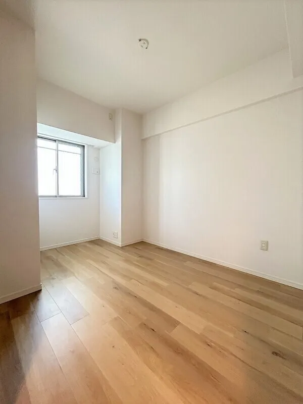 Esty Maison Toyosu Residence - Interior - ["Wood flooring", "Flooring", "Floor"]
