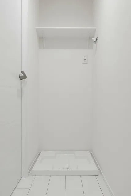 Aglaia Shinjuku Nishiochiai - Interior - ["White", "Flooring", "Wood"]