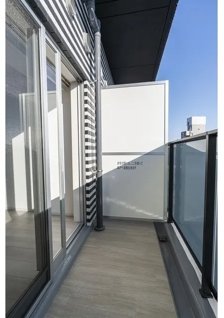 Comforia Liv Shimo-Ochiai - Interior - ["Apartment", "Balcony", "Composite material"]