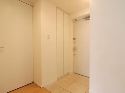 Premier Brand Yoyogi Park - Interior - ["Fixture", "Door", "Wood"]