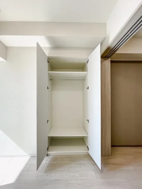 Brookside Residence Kiba - Interior - ["Wall", "Flooring", "Wood"]