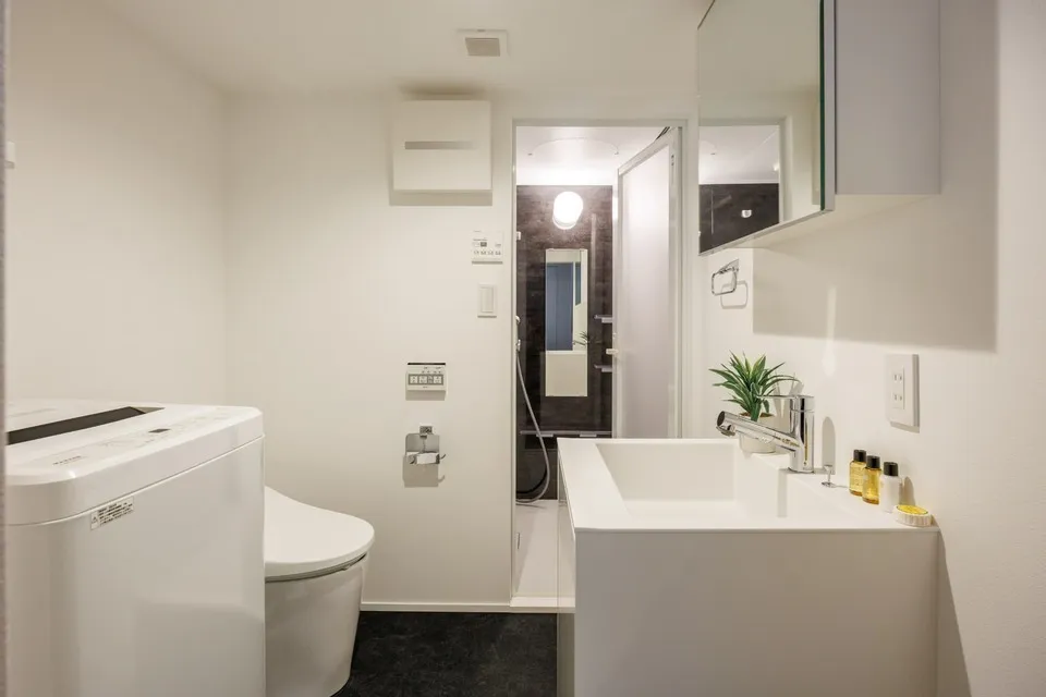 Hmlet Shinjuku Gyoenmae II - Interior - ["Plumbing fixture", "Interior design", "Flooring"]