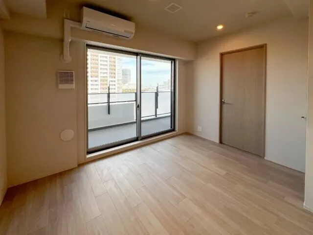 Royal Parks Ariake - Interior - ["Wood flooring", "Apartment", "Flooring"]
