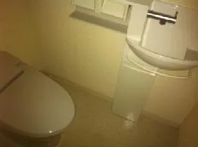 Residia Jiyugaoka - Interior - ["Bathroom", "Fluid", "Toilet"]
