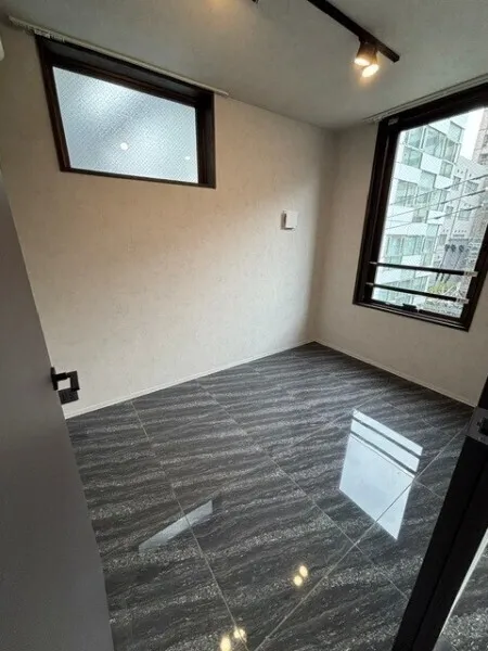 EXAM AKASAKA - Interior - ["Wood", "Flooring", "Floor"]