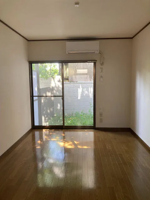 Corpo Maya - Interior - ["Wood", "Floor", "Flooring"]
