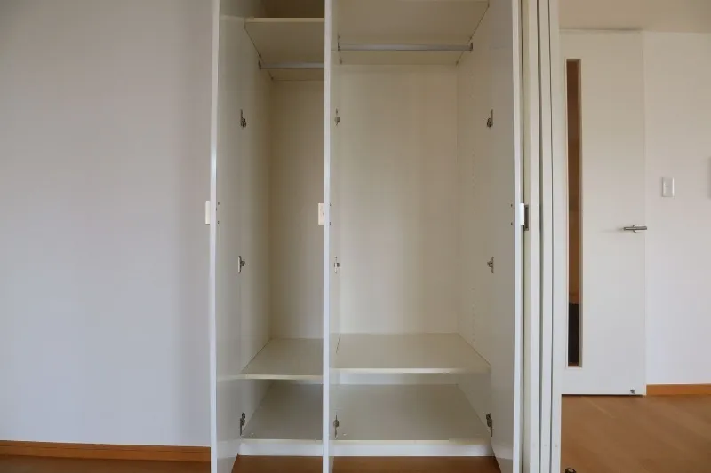 Castalia Meguro Kamurosaka - Interior - ["Wood", "Flooring", "Door"]