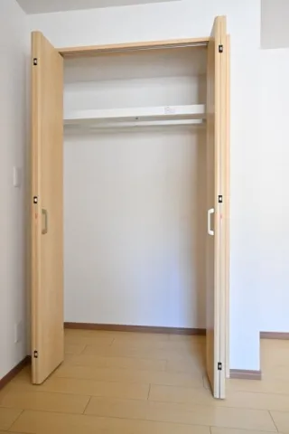 CENTRAL GARDEN RESIDENCE TOKYO - Interior - ["Wood", "Flooring", "Floor"]