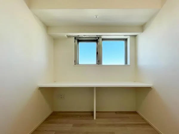 Brillia Ist Asakusa - Interior - ["Flooring", "Wall", "Floor"]