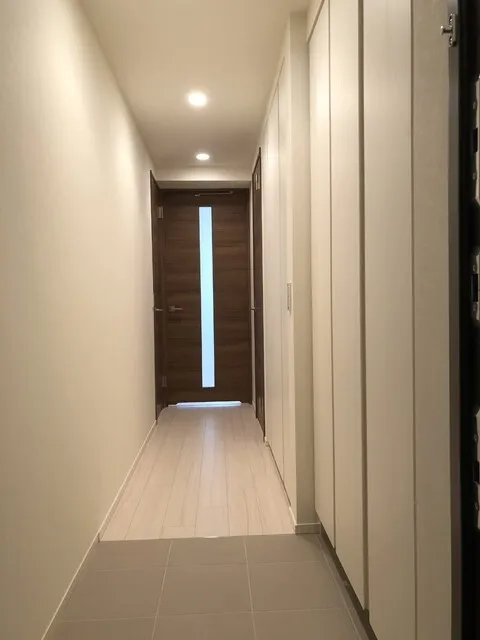 IVY WEST - Interior - ["Fixture", "Wood", "Interior design"]