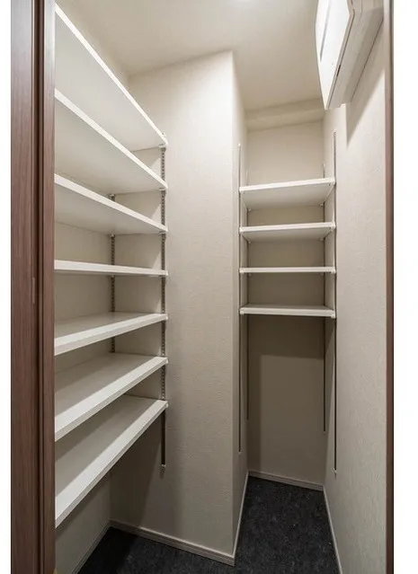 Livio Maison Asakusa Kaminarimon - Interior - ["Wood", "Flooring", "Shelving"]