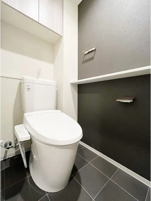 Livio Maison Higashi-Ikebukuro - Interior - ["Toilet seat", "Flooring", "Floor"]
