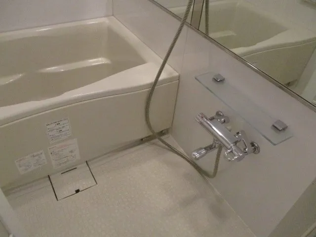 Selfista Shibuya - Interior - ["Plumbing fixture", "Flooring", "Bathtub"]
