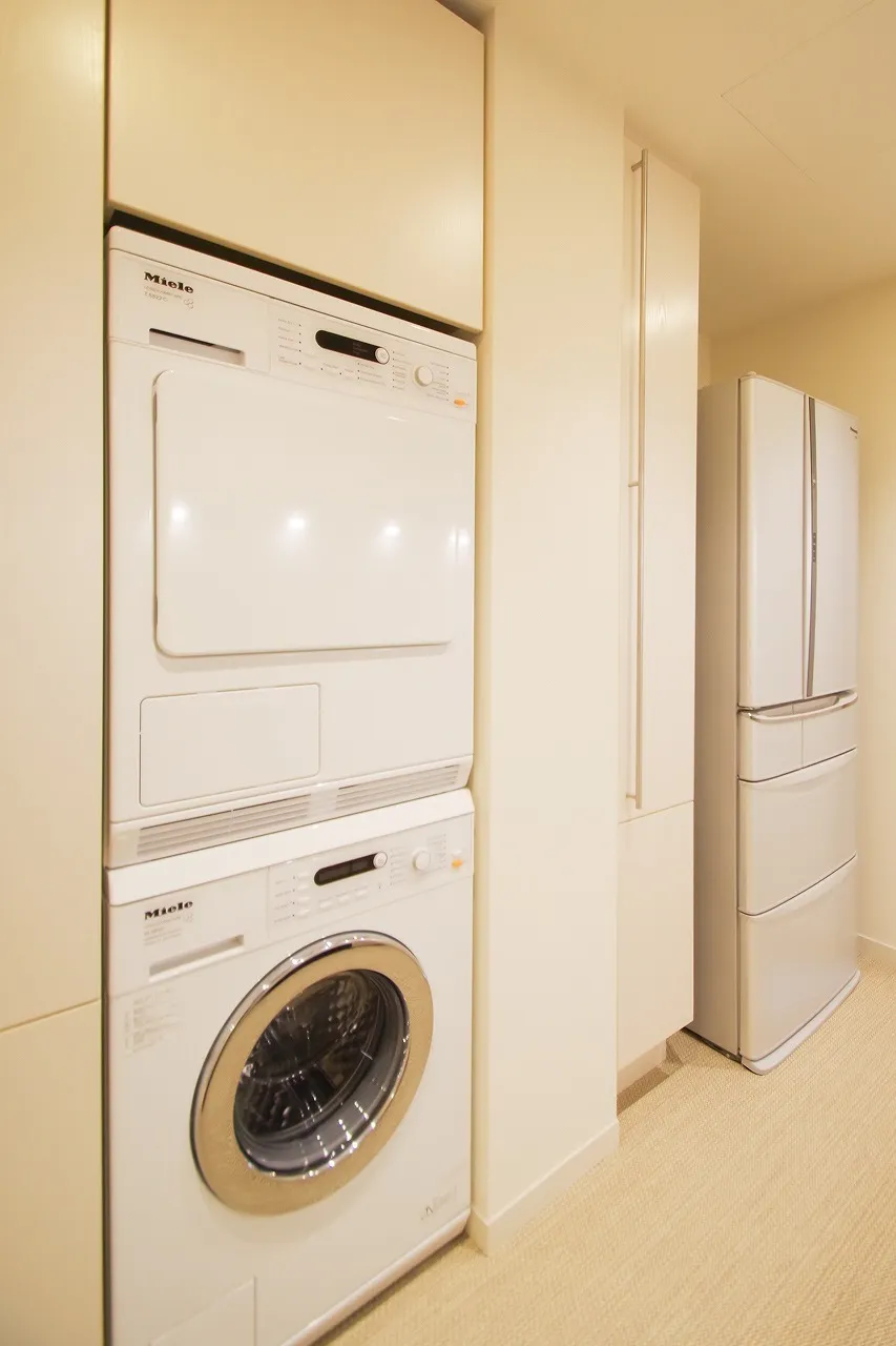 La Tour Shibakoen - Interior - ["Washing machine", "Clothes dryer", "Home appliance"]