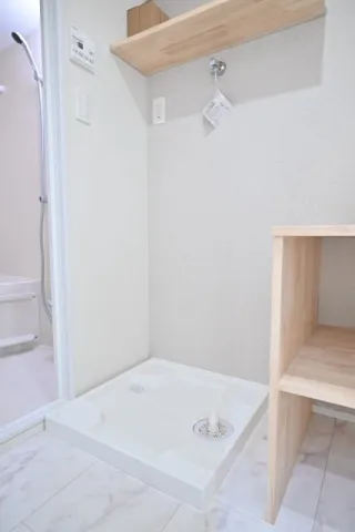 Grand Maison Meguro - Interior - ["Flooring", "Wood", "Floor"]