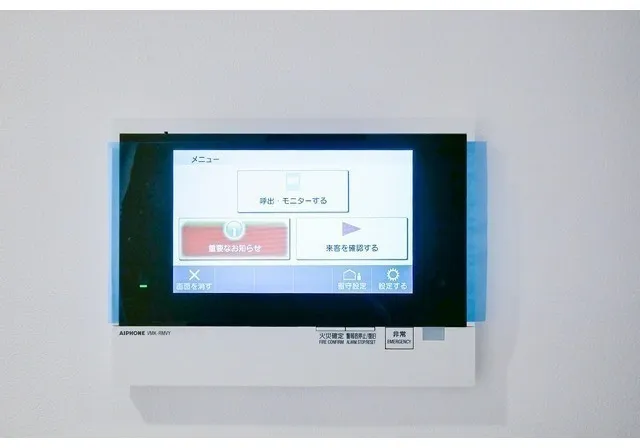 Season Flats Omorinishi - Interior - ["Electronic device", "Display device", "Technology"]