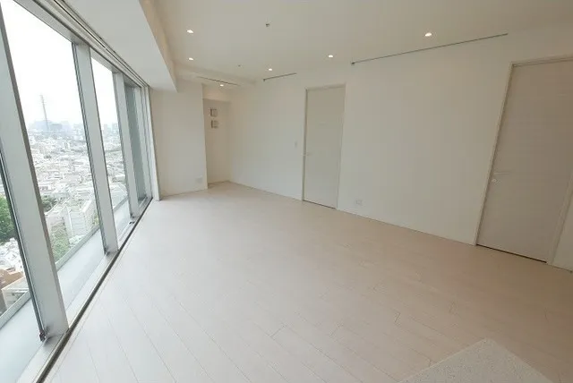 Comforia Shinjuku East Side Tower - Interior - ["Floor", "Flooring", "Wood flooring"]