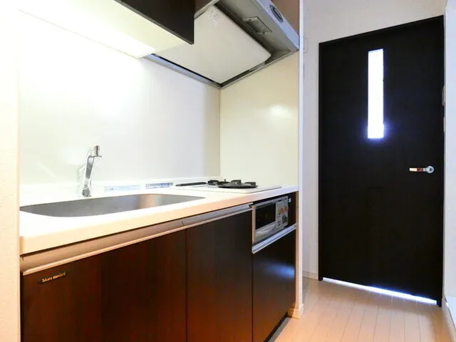 SQUARE Shibuya - Interior - ["Flooring", "Floor", "Door"]