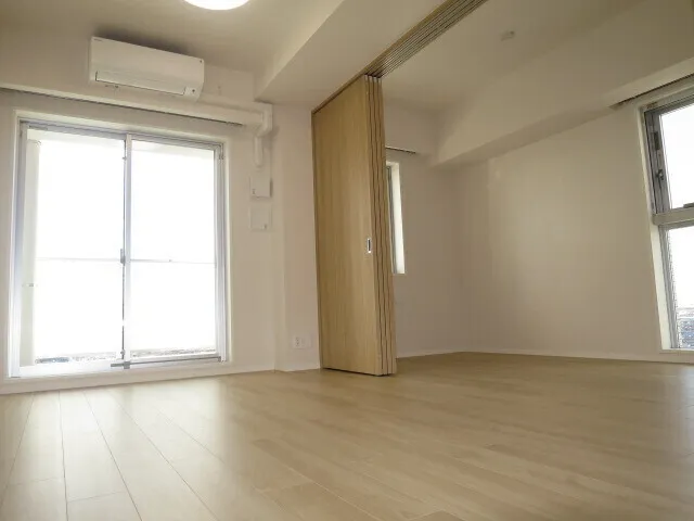 Emily Shakujii Park - Interior - ["Flooring", "Floor", "Wood flooring"]
