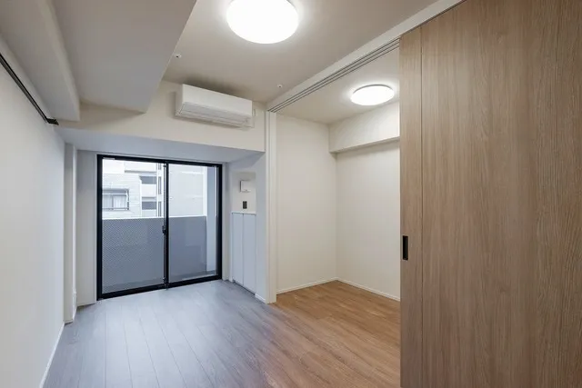 Prince Asylee Court - Interior - ["Flooring", "Floor", "Ceiling"]