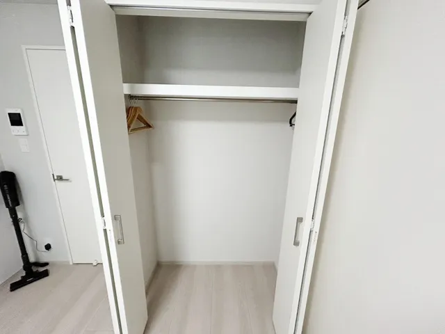 Dearlycious Minamisunamachi - Interior - ["Wood", "Flooring", "Floor"]