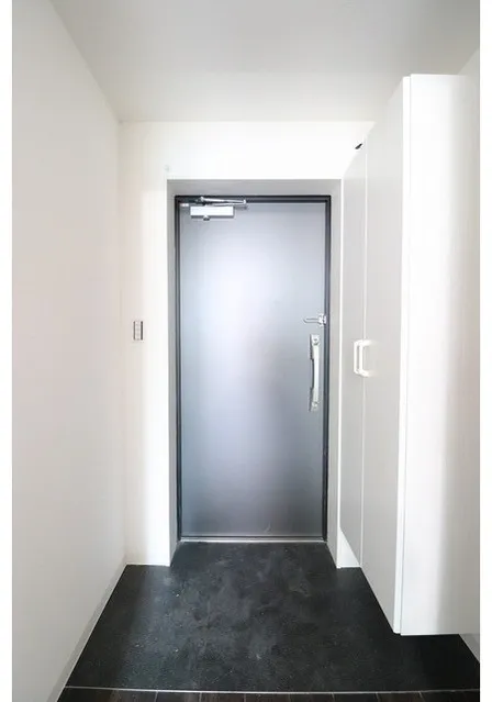 La Douceur Suginami Wada - Interior - ["Door", "Flooring", "Floor"]