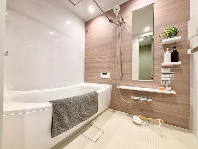 Laurel Square Chiba New Town Central Building D, Room 302