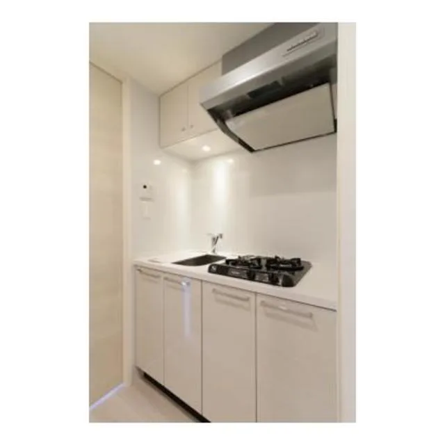 La Vie Lente Ochanomizu - Interior - ["Countertop", "Cabinetry", "Building"]