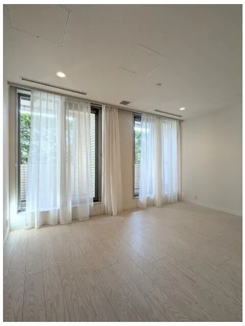 Prime Square City - Interior - ["Building", "Fixture", "Wood"]