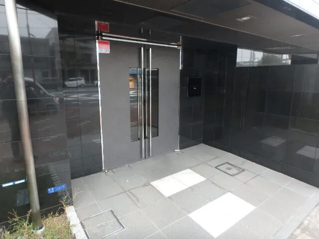 XEBEC Kiba - Exterior - ["Floor", "Flooring", "Transparency"]