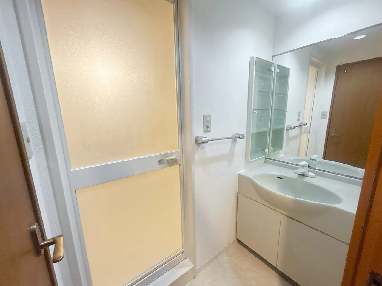 Mynavi STAY Urban Suite Jimbocho Station - Interior - []