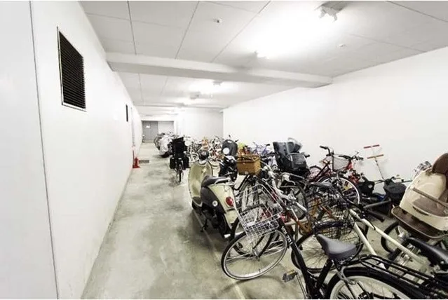 Prime Square City - Other - ["Bicycle", "Bicycle tire", "Bicycle wheel"]