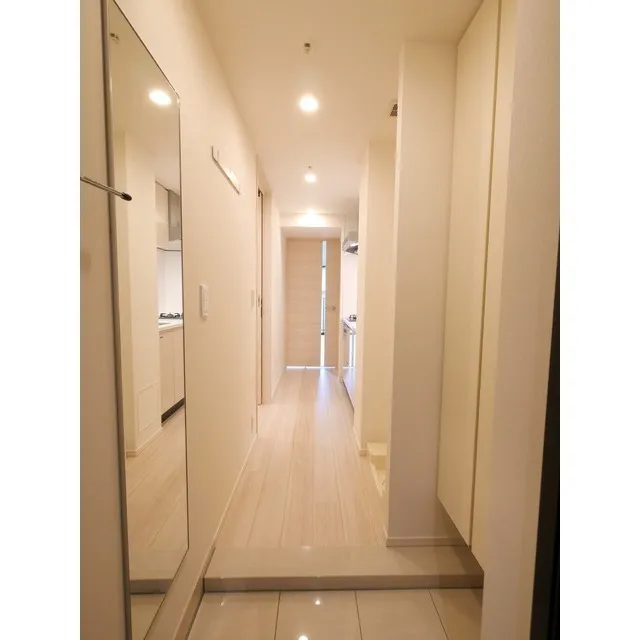 Comforia Akihabara East - Interior - ["Door", "Building", "Fixture"]