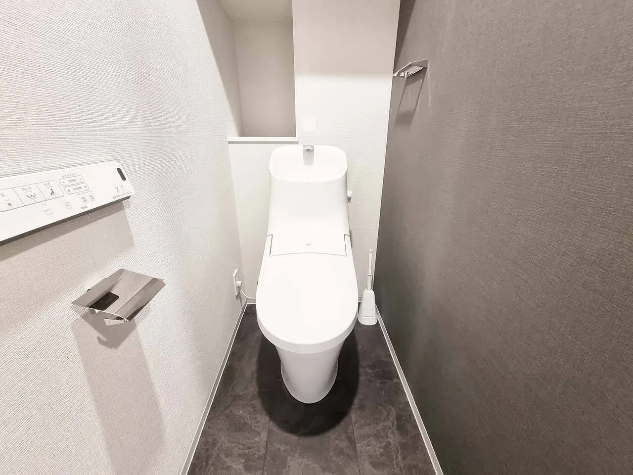 Mynavi STAY Nihonbashi Parkside - Interior - ["Toilet seat", "Toilet", "Plumbing fixture"]