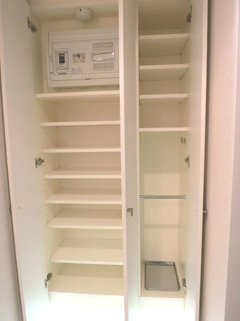 HF Ginza Residence EAST - Interior - ["Fixture", "Wood", "Shelving"]