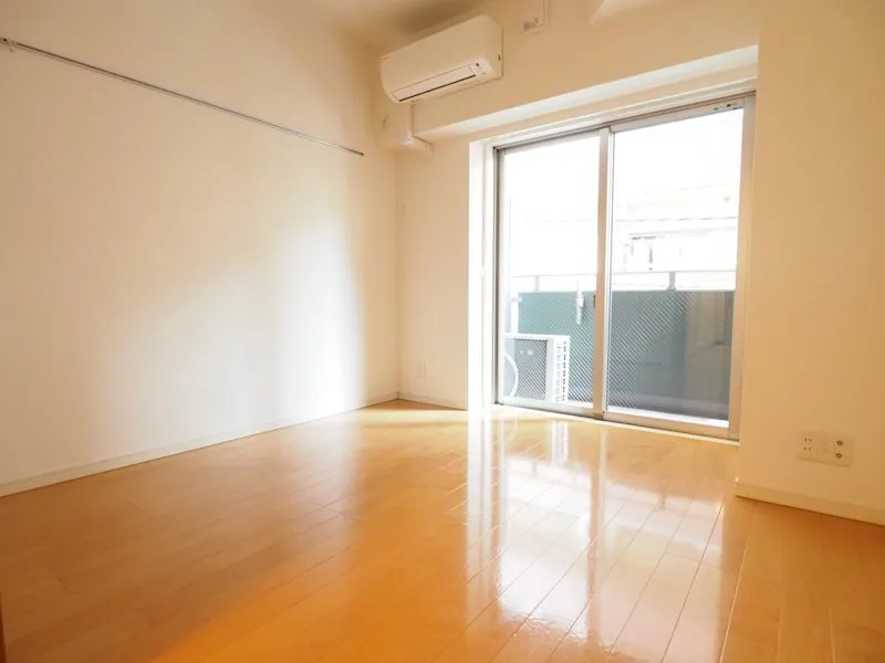Residia Bunkyo Hongo II - Interior - ["Window", "Fixture", "Wood"]