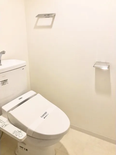 NTPR Residence Oimachi - Interior - ["Toilet seat", "Toilet", "Bathroom sink"]