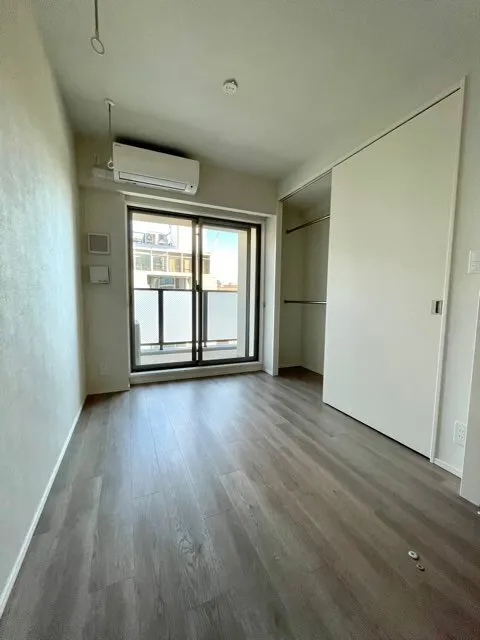 RESIDIA Monzen-Nakacho Place - Interior - ["Flooring", "Floor", "Apartment"]