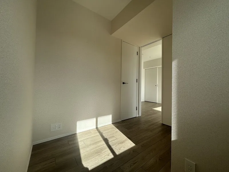 Prime Maison Iriya - Interior - ["Wall", "Flooring", "Floor"]