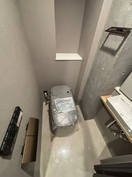 EXAM AKASAKA - Interior - ["Silver", "Plumbing fixture"]
