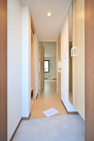 CENTRAL GARDEN RESIDENCE TOKYO - Interior - ["Flooring", "Floor", "Wall"]