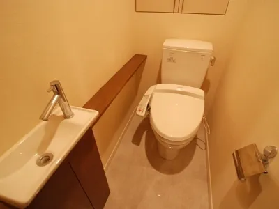 Prime Urban Shinjuku Natsumezaka Tower Residence - Interior - ["Brown", "Plumbing fixture", "Property"]