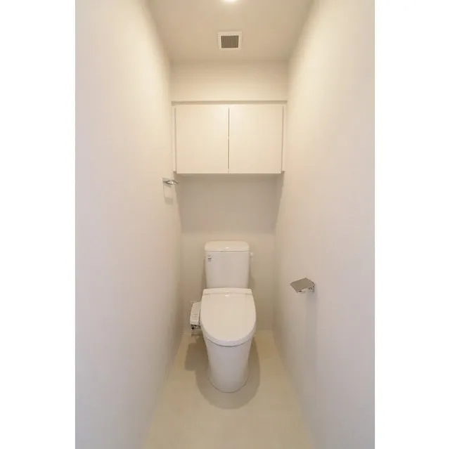 Comforia Live Sugamo - Interior - ["Property", "Toilet seat", "Plumbing fixture"]