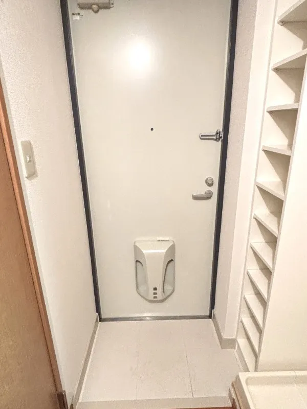 FSC Shinjuku Mansion - Interior - ["Door handle"]