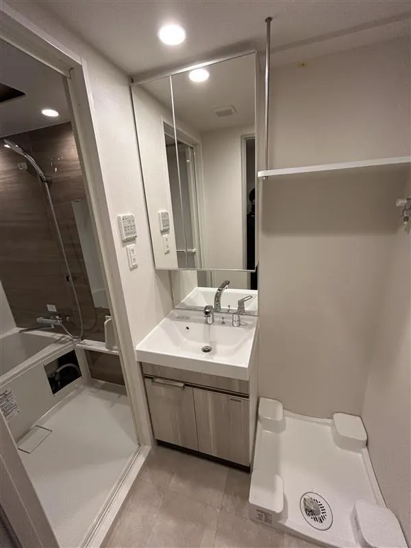 Eslead Residence Osaka Tanimachi The Marks - Interior - ["Floor", "Flooring", "Interior design"]